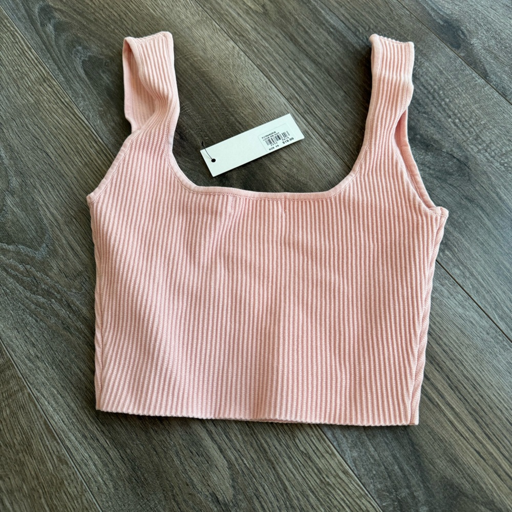 NWT Glassons Ribbed top - Picture 2 of 2